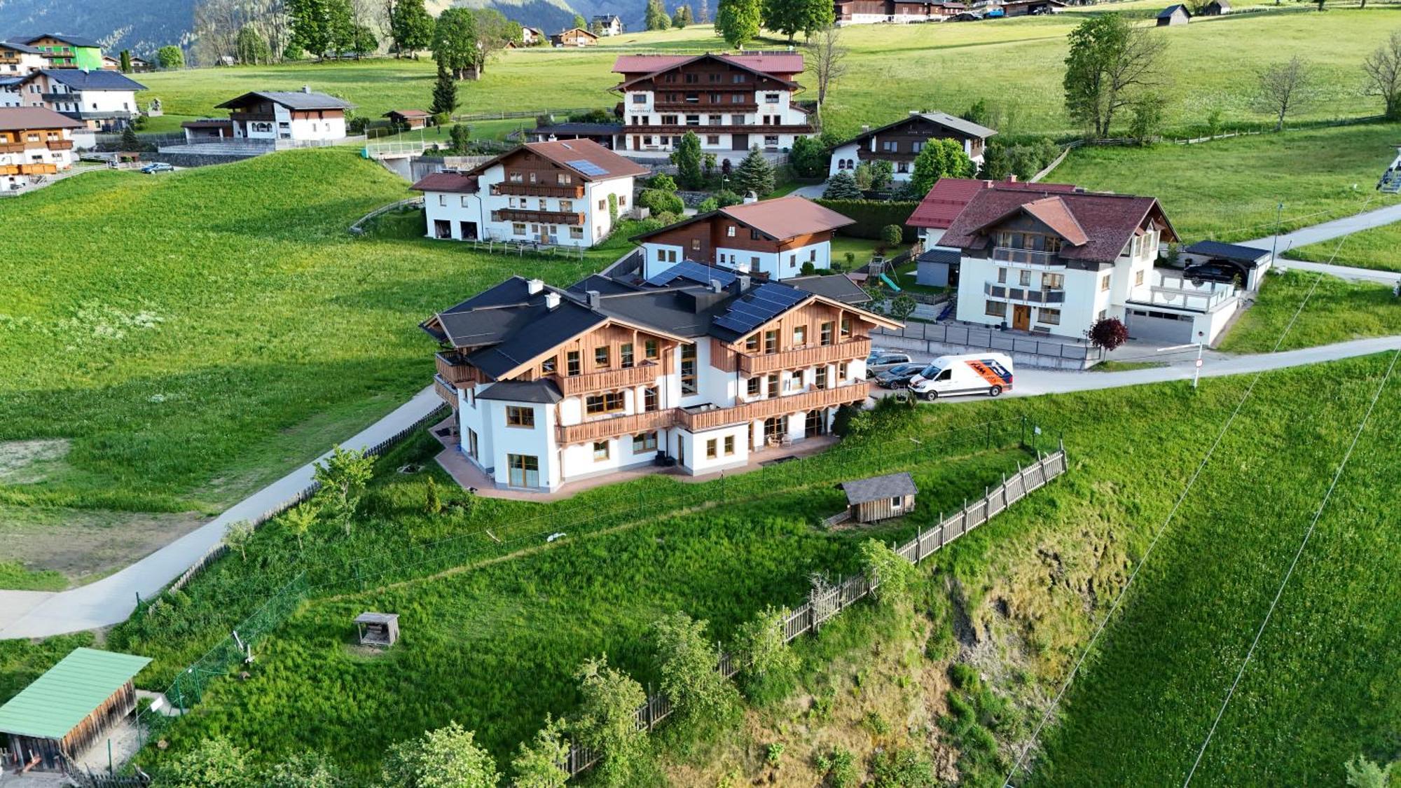 La Montana - Ski & Hiking Lodge Schladming Luaran gambar